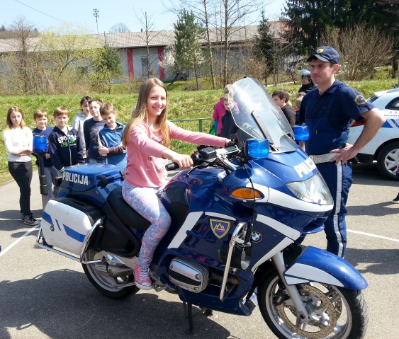 Projekt Policija za otroke na OŠ Krmelj