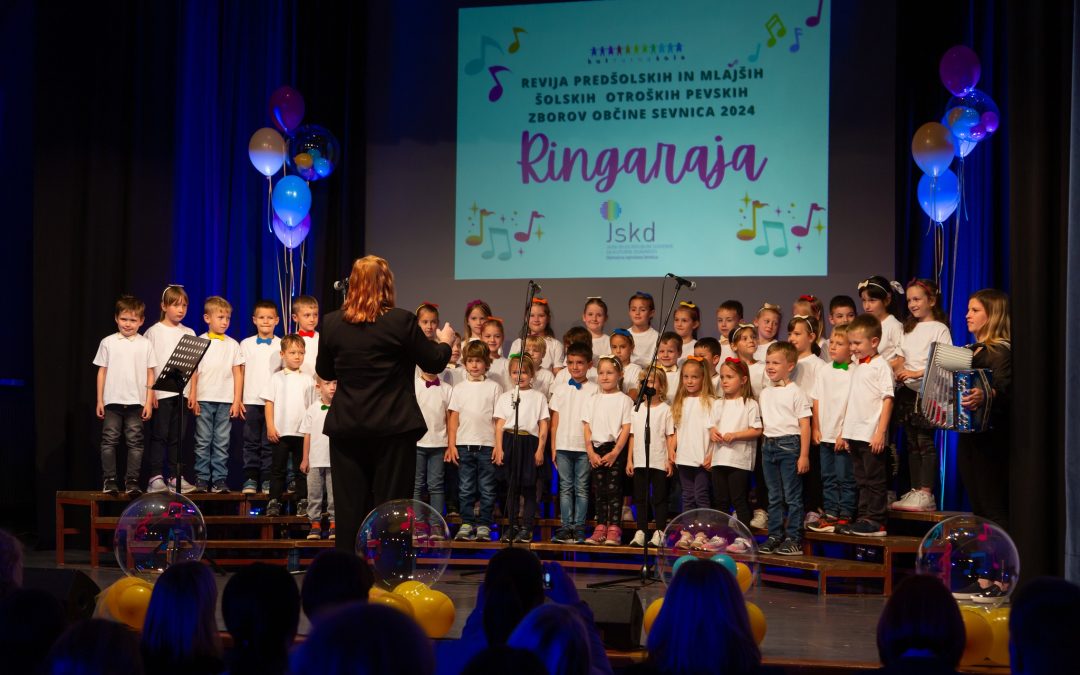 Nastop na 7. območni reviji predšolskih in mlajših šolskih otroških pevskih zborov »RINGARAJA 2024«