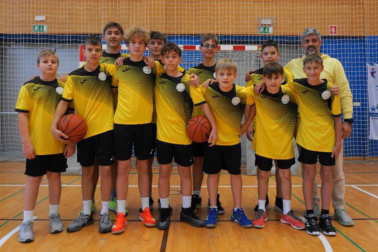 Občinsko tekmovanje v košarki za starejše učence