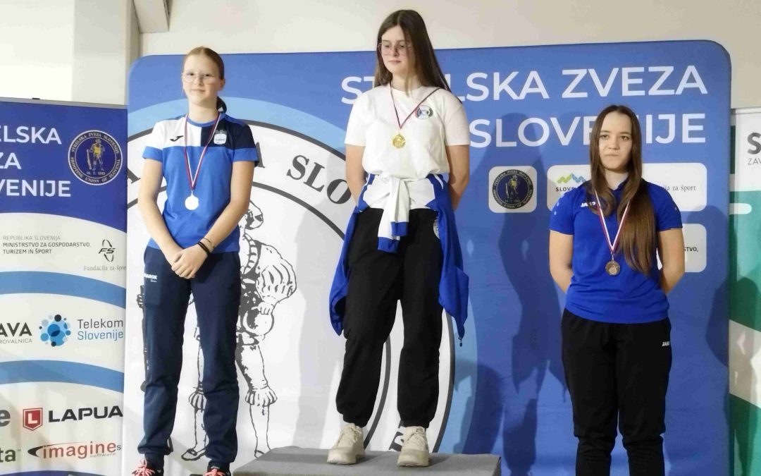 Lija Janežič, učenka 8. razreda, osvojila srebro.
